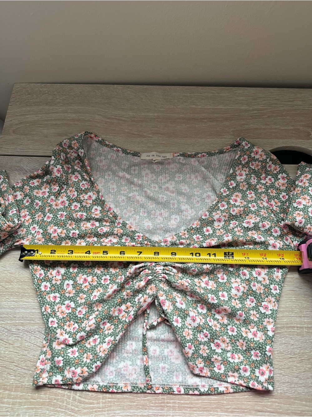Green Floral Ruched Long Sleeve Crop Top - Picture 5 of 6